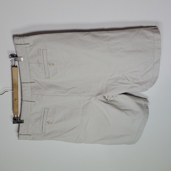 IZOD cream 40" waist shirts - Picture 4 of 7